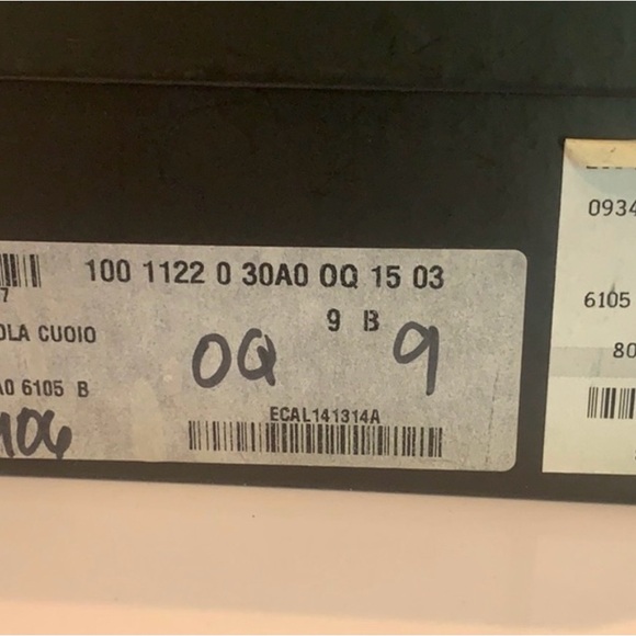 Authentic Gucci vintage cherry pumps - Picture 7 of 7